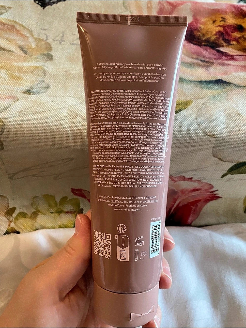 Rare Beauty Find Comfort Body Exfoliant 8.45 NWT - Picture 2 of 4